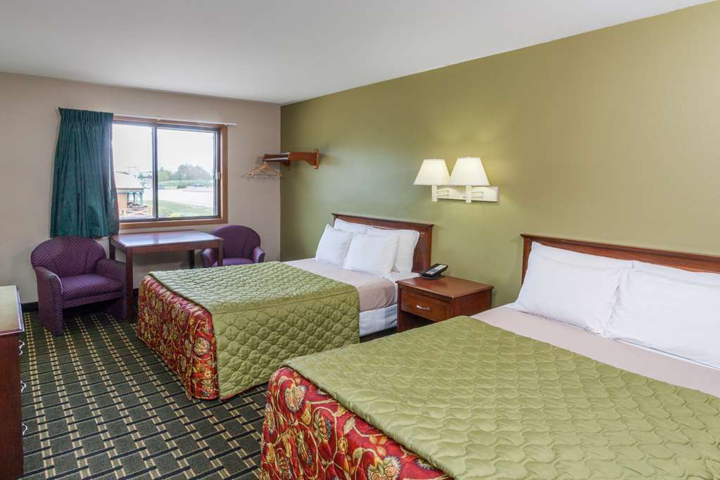 Super 8 By Wyndham Michigan City Rom bilde