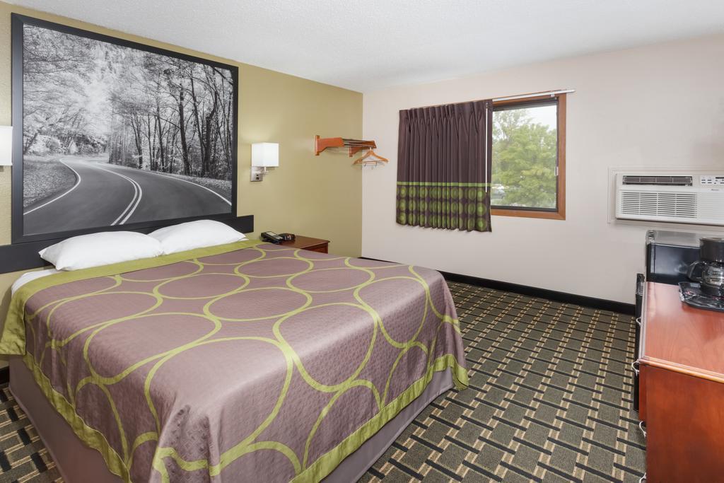 Super 8 By Wyndham Michigan City Eksteriør bilde